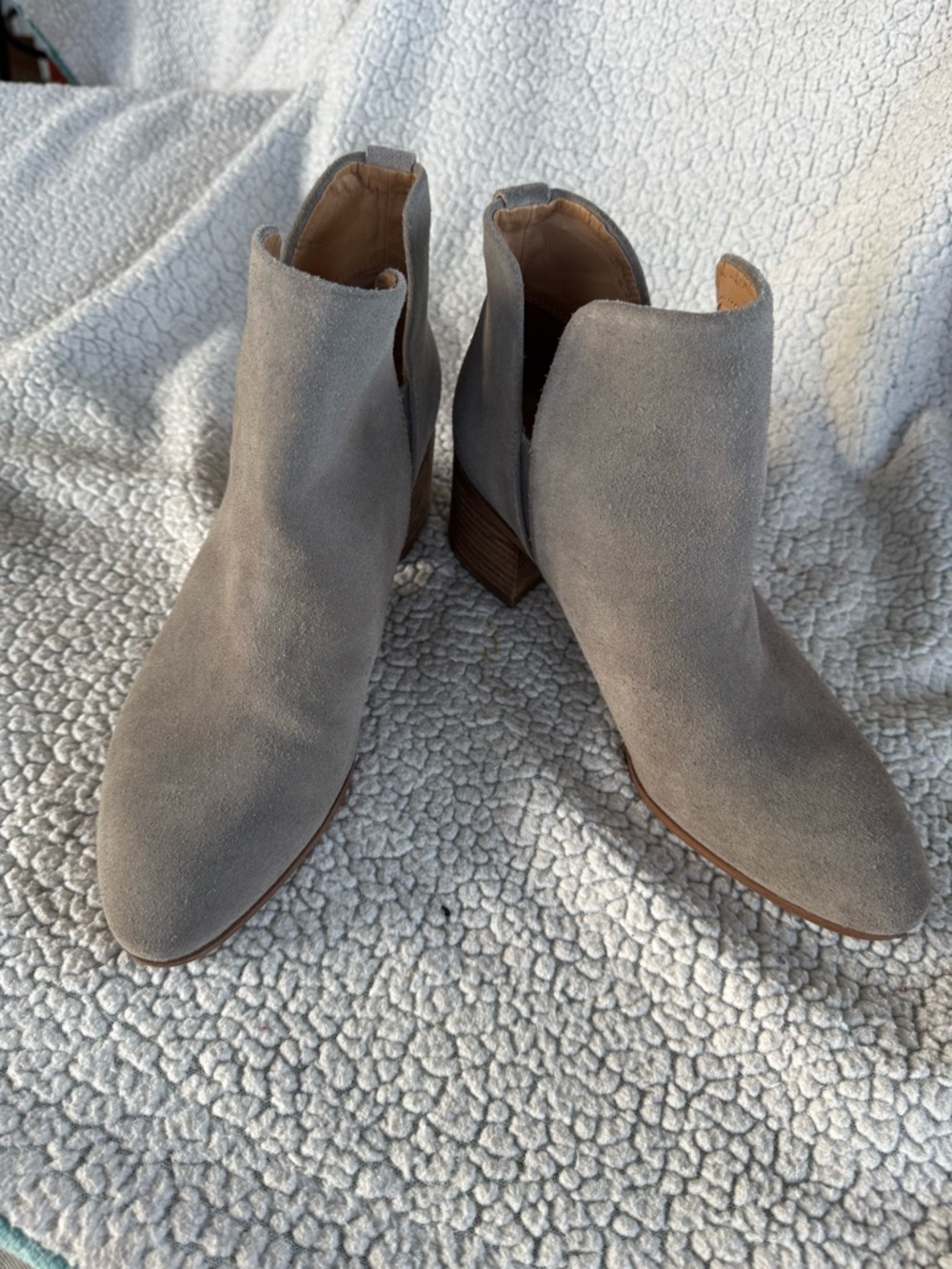 Franco Sarto Real Suede Ankle Booties in Light Gray Size 9.5
